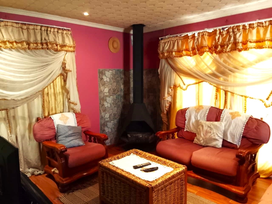 3 Bedroom Property for Sale in Nomzamo Western Cape